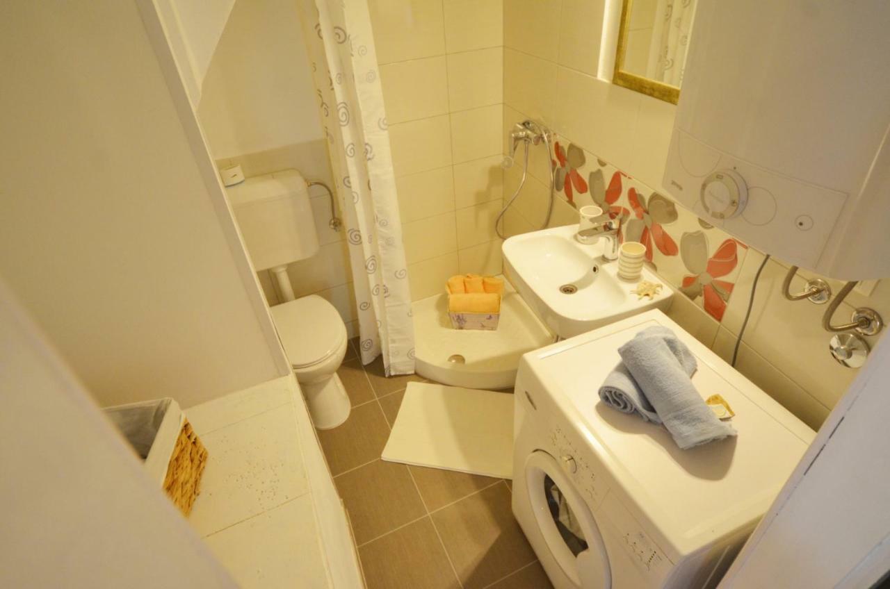 Apartment Eleni Ровинь Экстерьер фото