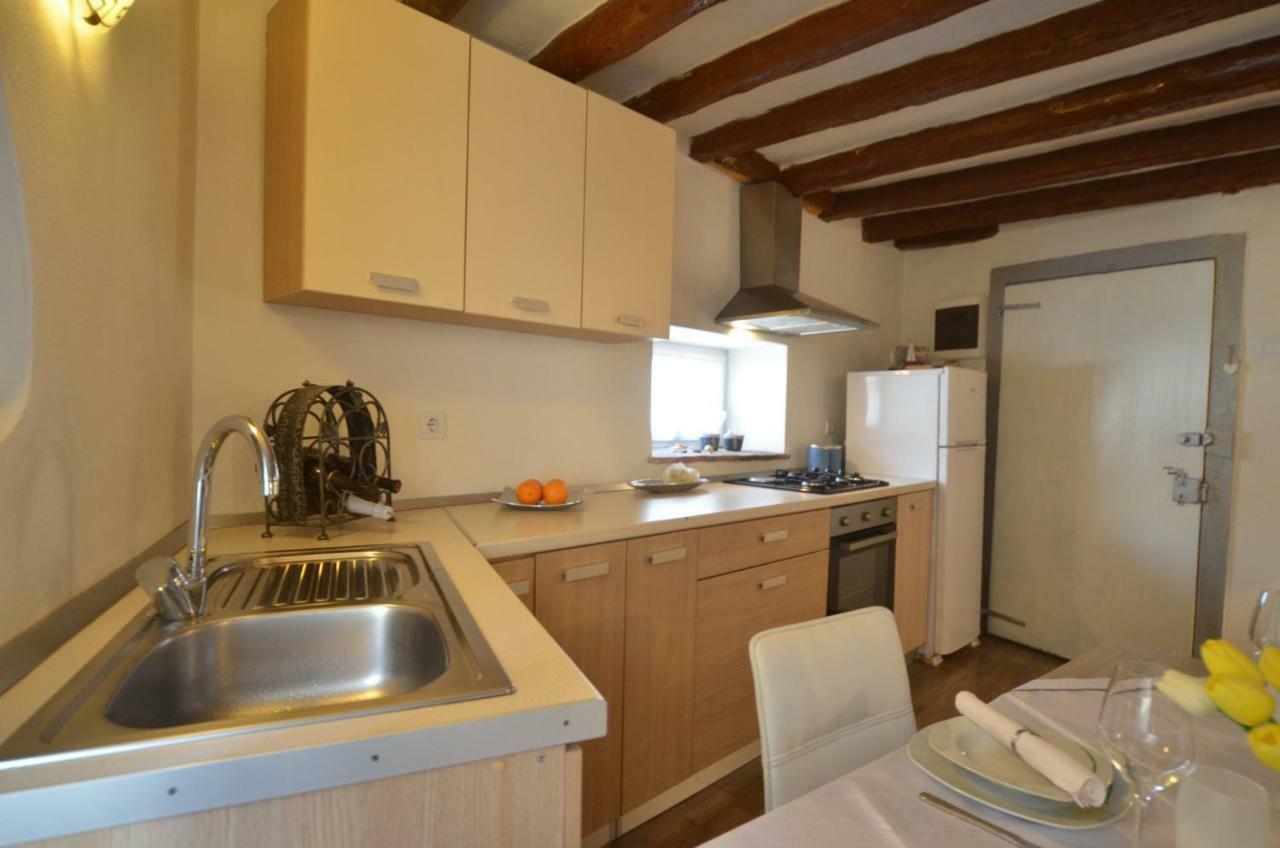 Apartment Eleni Ровинь Экстерьер фото
